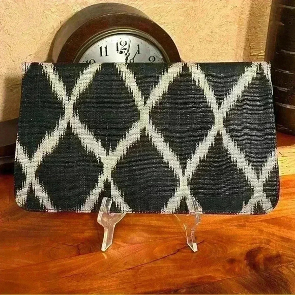 Vintage Straw Envelope Purse by Four Truffles - Picture 2 of 5